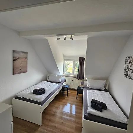 High Moon House In Nienburg With Wifi Grimschleben