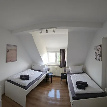 Daire High Moon House In Nienburg With Wifi