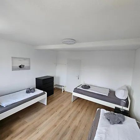 High Moon House In Nienburg With Wifi Апартаменты