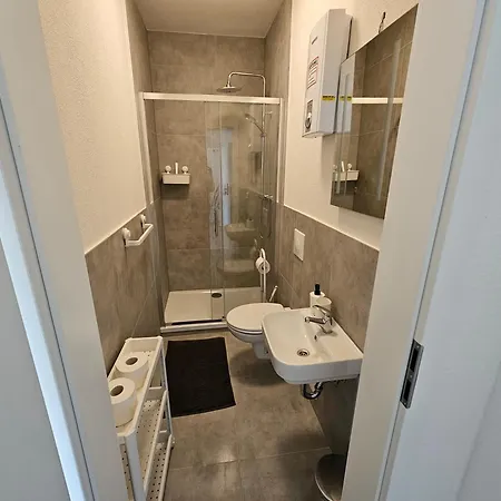 High Moon House In Nienburg With Wifi Апартаменты *