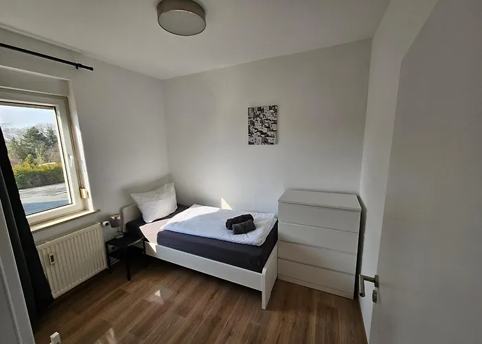 High Moon House In Nienburg With Wifi