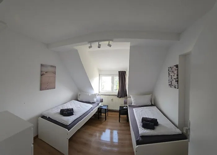 Daire High Moon House In Nienburg With Wifi