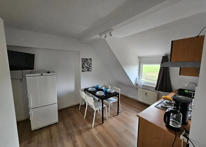 High Moon House In Nienburg With Wifi